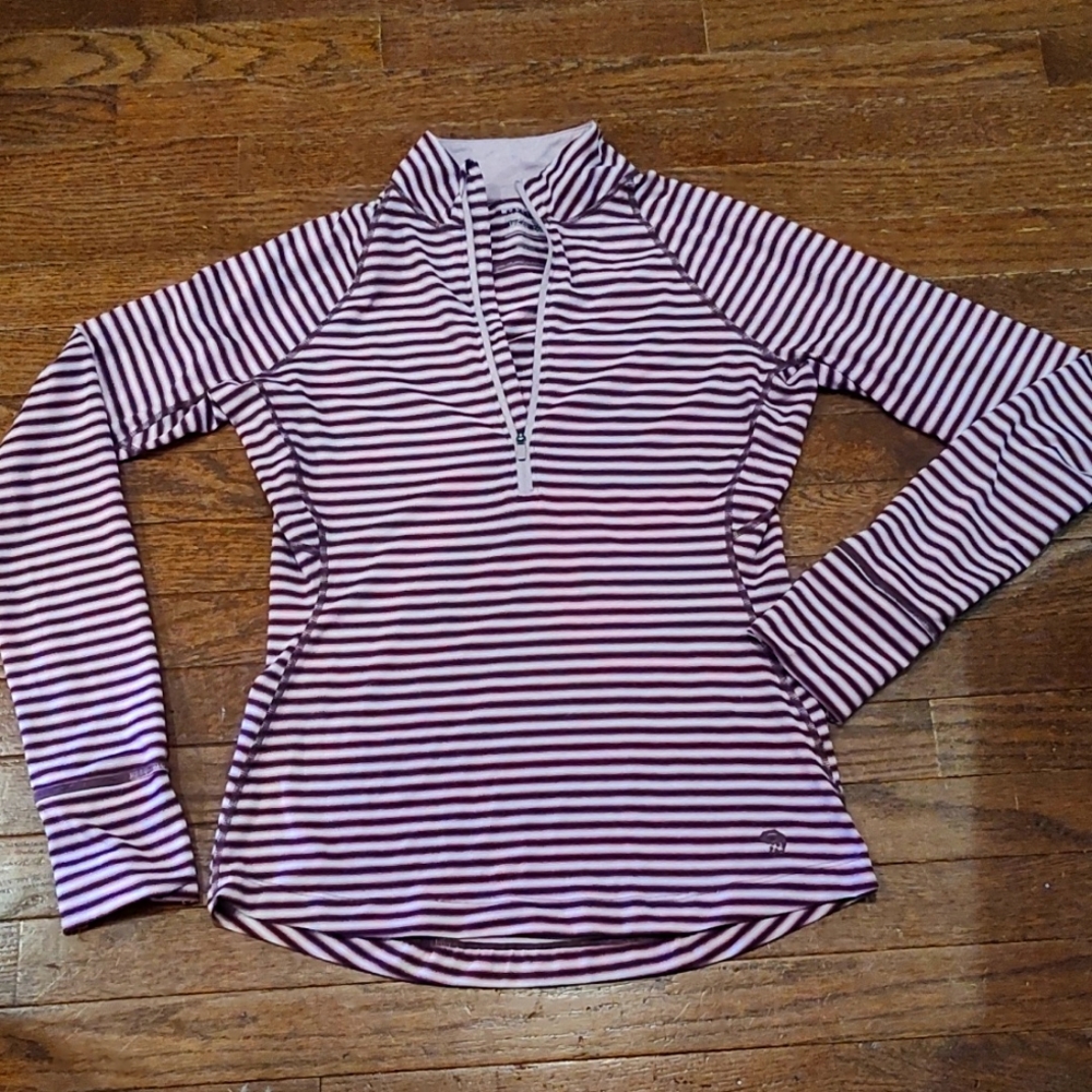 Mountain Hardwear Small Half-Zip Shirt